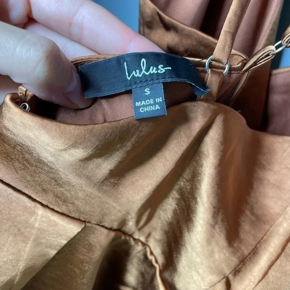 Lulu’s Copper/bronze mini dress Size small - Picture 4 of 6